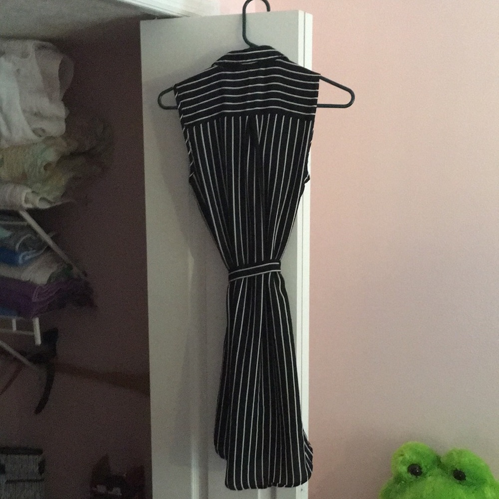 Dress - Picture 4 of 4